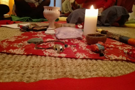 Tenda Rossa, spazio di incontro e condivisione femminile